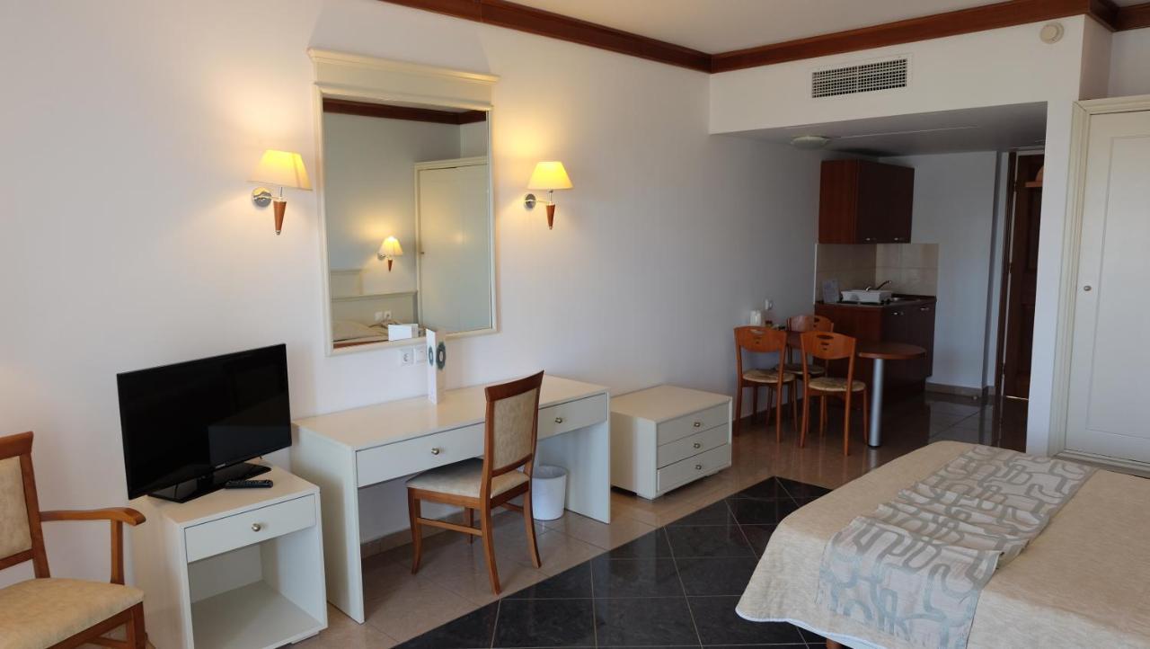 Kipriotis Maris Suites Psalidi (Kos) Exterior foto